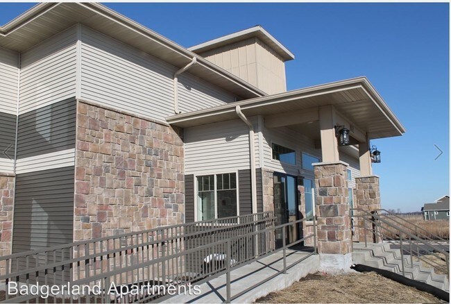 Foto del edificio - 702 Vineyard Dr