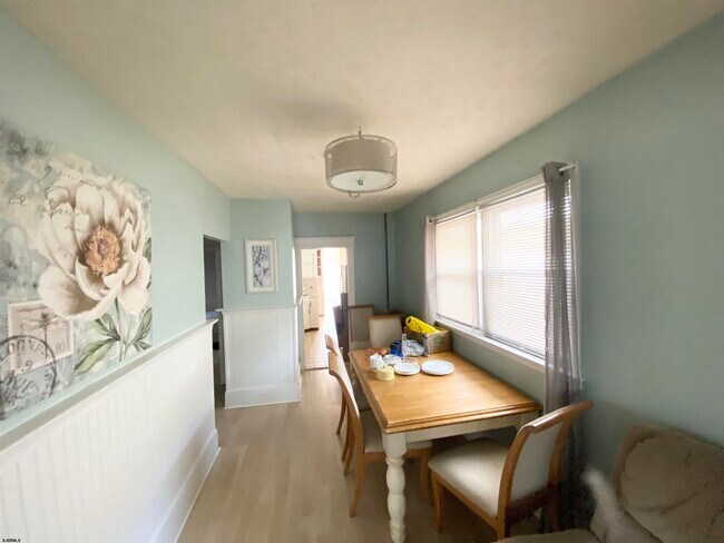 Foto del edificio - 5707 Monmouth Ave