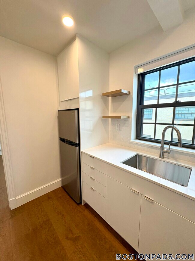 Foto del edificio - 1200 Massachusetts Ave