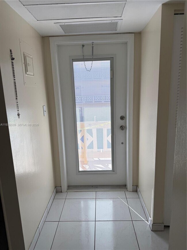 Foto del edificio - 5061 W Oakland Park Blvd