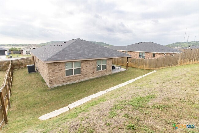 Building Photo - 1715 Dryden Ave