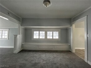 Building Photo - 3233 W 94th St Building Photo - 3233 W 94th St