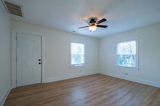 Foto del edificio - Charming 2 bedroom, 1 bath house