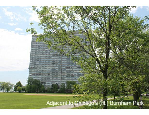 High-rise Full Amenity Building - 4800 S Chicago Beach Dr