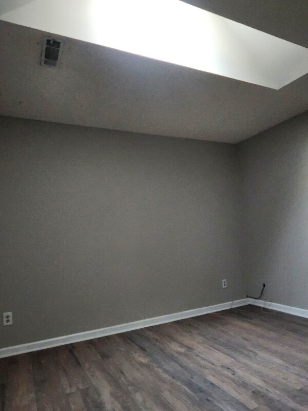 Foto del edificio - 805 66th Ave N
