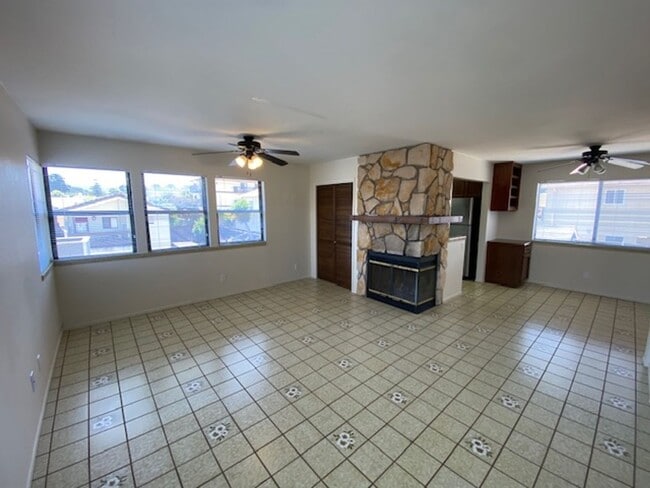 Foto del edificio - 739 W Franklin St