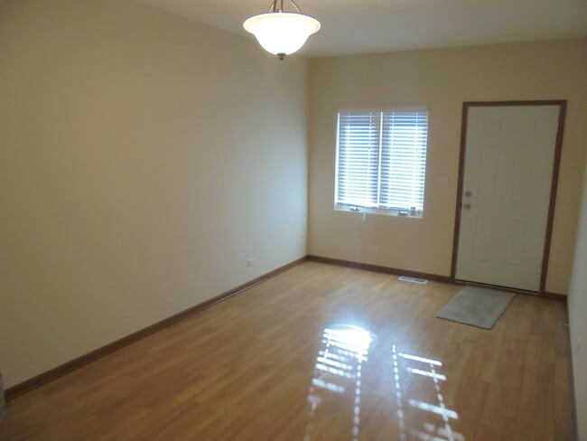 Building Photo - 8654 S 85th Ct