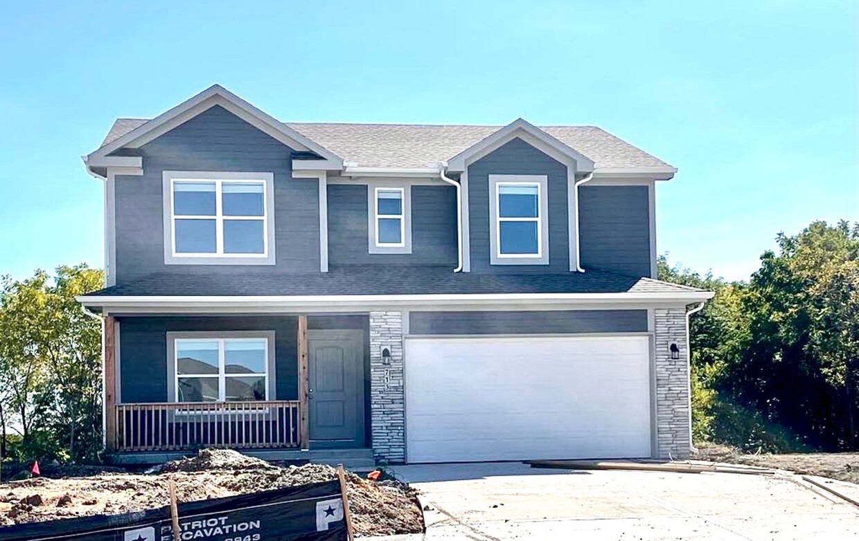 Foto principal - New Construction 2 story 4 bed 2.5 bath in...