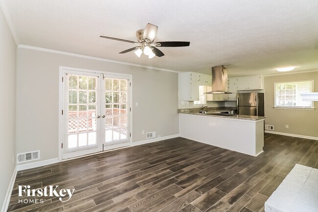 Foto del edificio - 4298 Dogwood Farm Rd