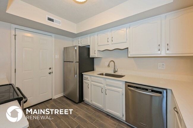 Building Photo - 513 Confederate Dr