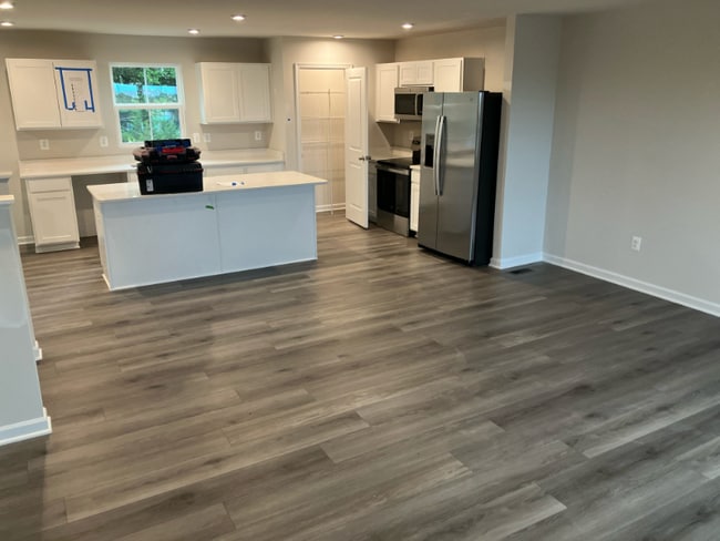 Foto del edificio - 247X Laurel Pk Dr