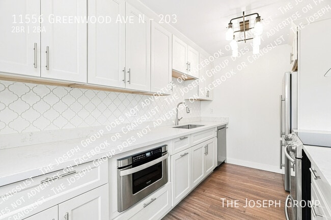 Building Photo - 11556 Greenwood Ave N