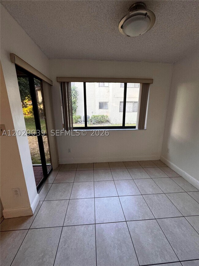 Foto del edificio - 9741 SW 138th St