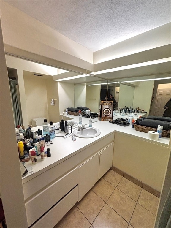 Building Photo - 1010 Middle St