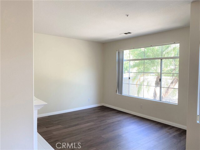 Foto del edificio - 105 Tierra Plano