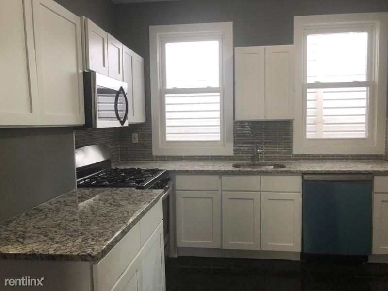 Foto principal - 4 br, 3 bath Apartment - 99 Brill St