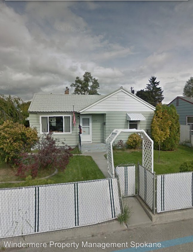 Foto principal - 2304 W Wellesley Ave
