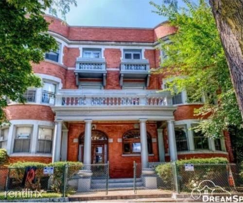 Building Photo - 4 br, 1 bath Apartment - 5120 S Michigan St