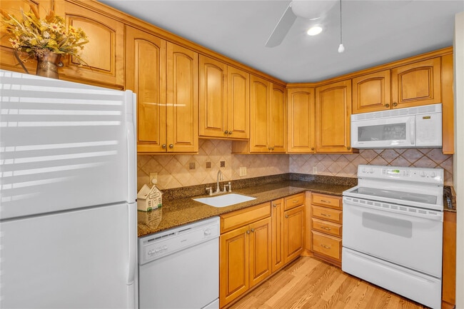 Foto del edificio - 21656 Juego Cir