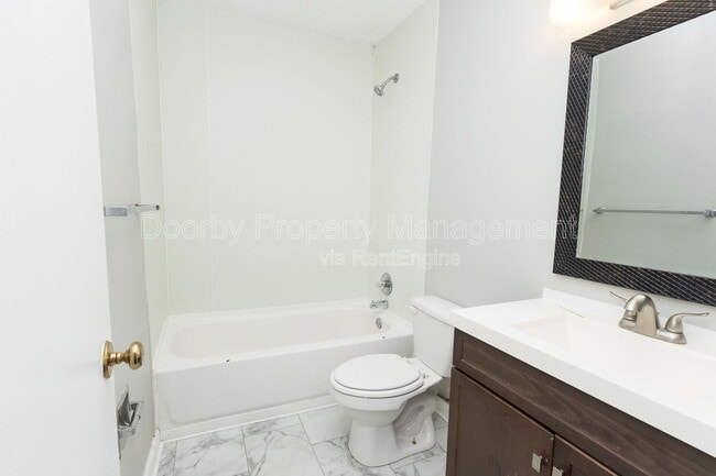 Building Photo - 124 Fawn Dr
