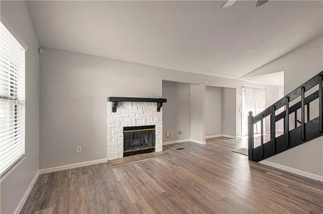 Foto del edificio - 9009 E 85th Terrace