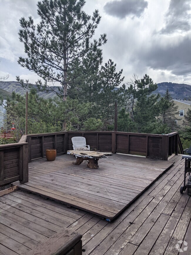 Building Photo - 2173 Sunrise Cir