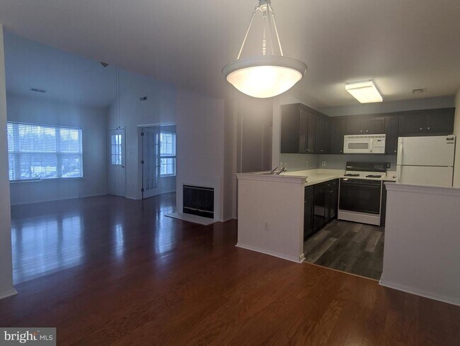 Foto del edificio - 1608 Squirrel Rd