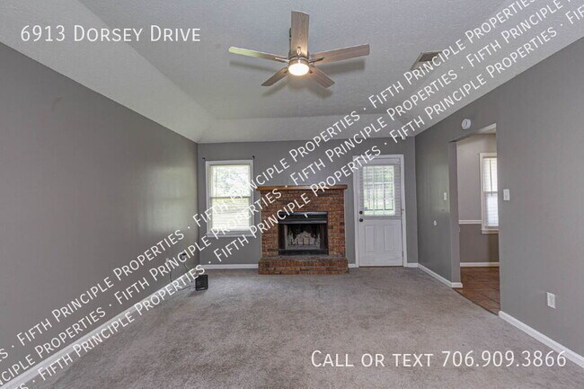 Foto del edificio - 6913 Dorsey Dr