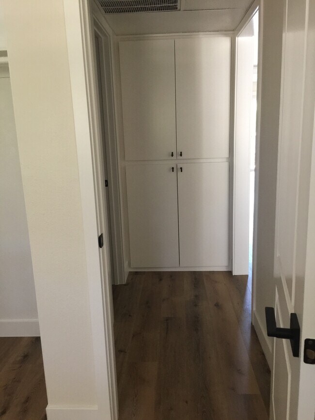 Hallway - 9647 Spyglass Ave