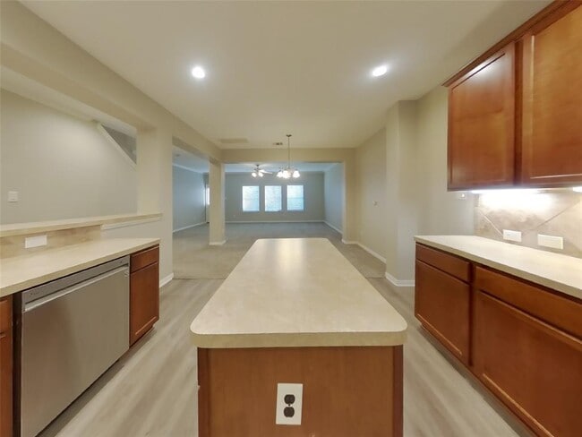 Building Photo - 5208 Dauntless Dr