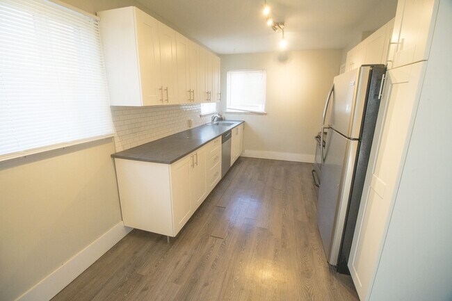 Foto del edificio - 2410 S Ogden St