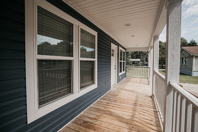 Building Photo - 2956 Bobo Rd