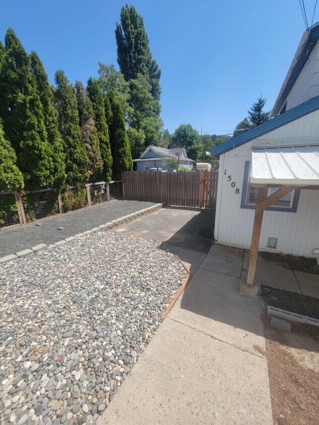Foto principal - 1508 Cedar St