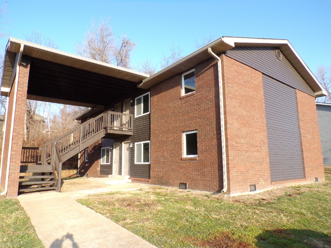 Building Photo - 807 S Morrison Ave