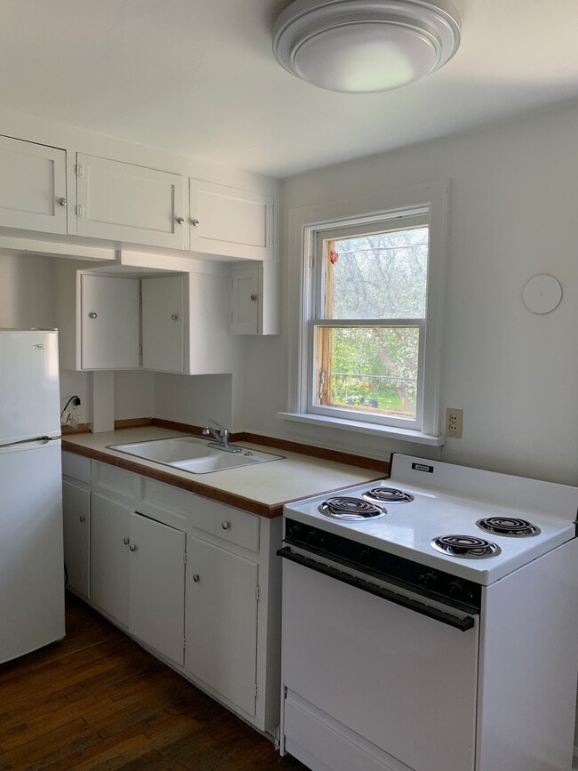 Building Photo - 1022 N 25th St