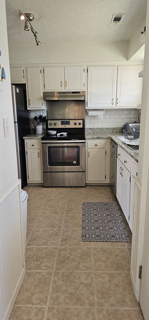 Foto del edificio - 1117 Fawn Drive – Fully Furnished 3BR/2BA ...