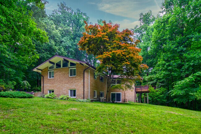 Foto del edificio - 5475 Green Bridge Rd