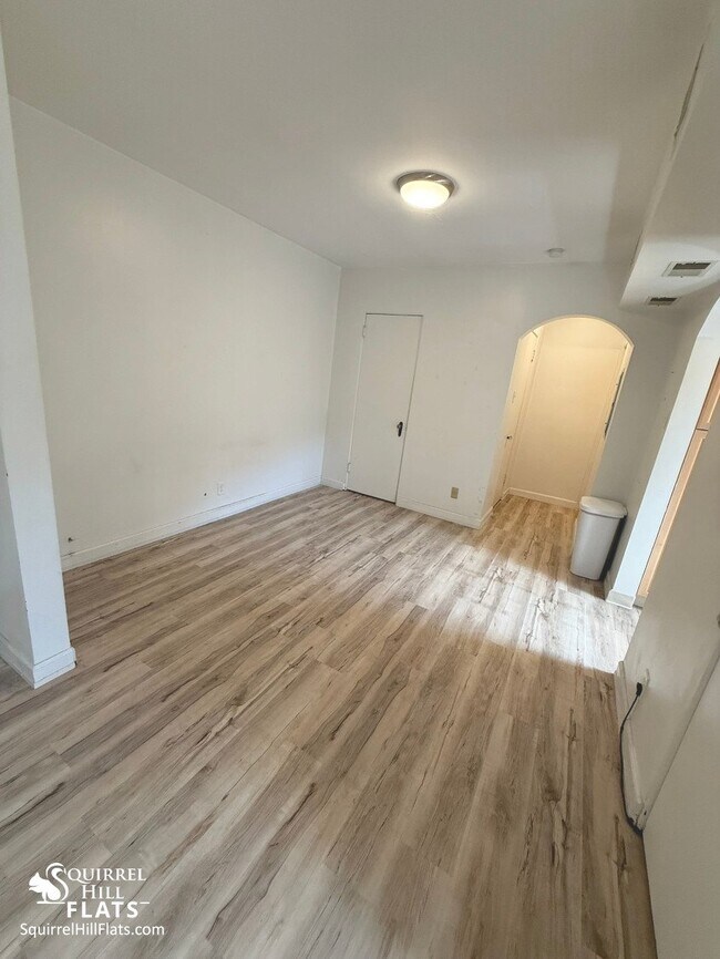 Foto del edificio - 5710 Phillips Ave