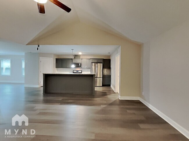 Building Photo - 1029 Airedale Trail