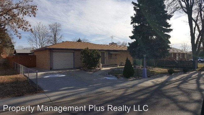 Foto del edificio - 3 br, 1 bath House - 412 Elliot St