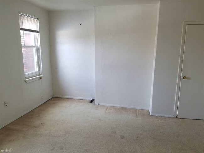 Foto del edificio - 3 br, 1 bath Apartment - 3322 Ward Street