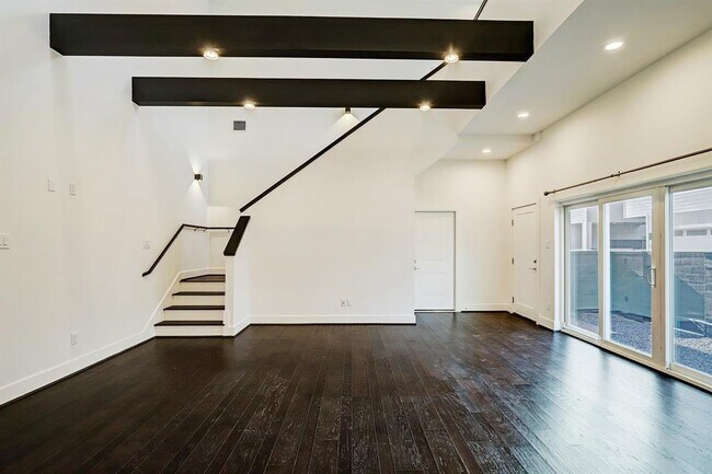 Foto del edificio - 7726 Jacquelyn Oaks Rd