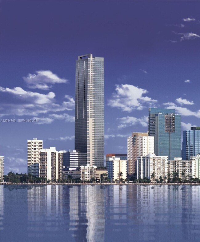 Building Photo - 1425 Brickell Ave