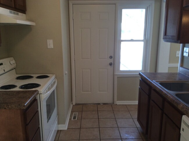 Foto del edificio - Indianapolis West side - 4 BR home