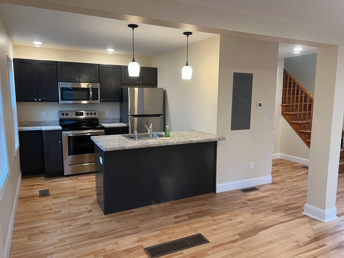 Photo - 389 East Allen