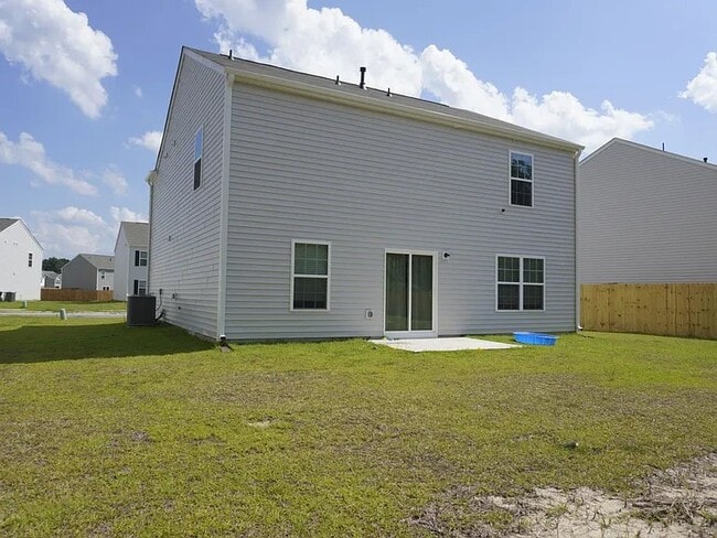 Building Photo - 4025 Topsail Trl