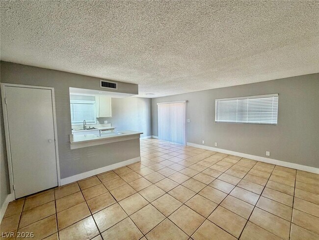 Building Photo - 5187 Greene Ln