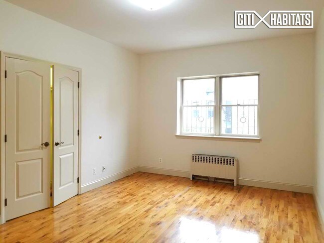 Foto del edificio - 1100 Putnam Ave