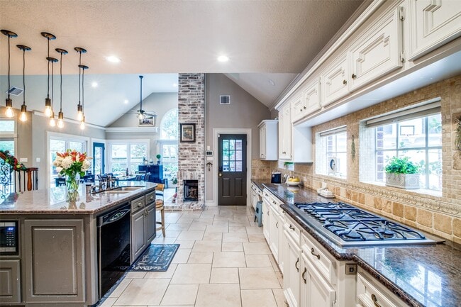 Foto del edificio - 7 Deer Lake Ct