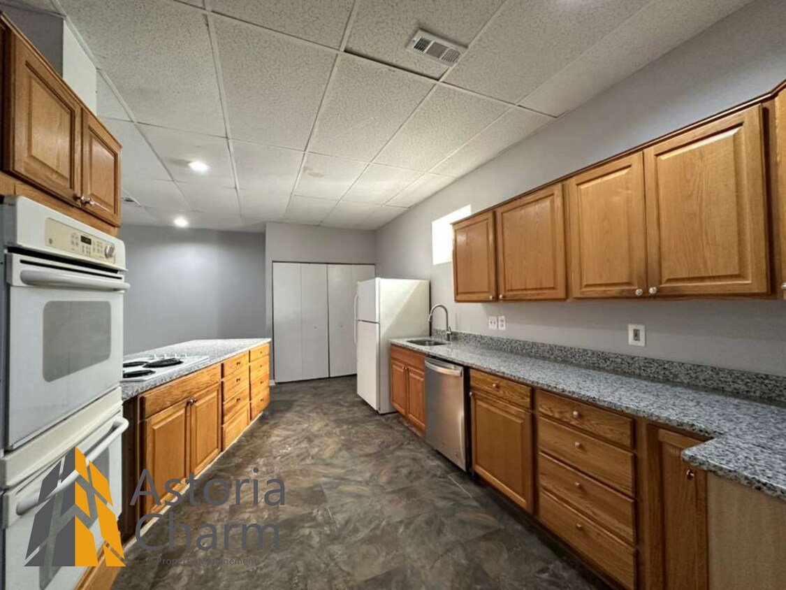 Foto principal - 3519 Rosekemp Ave